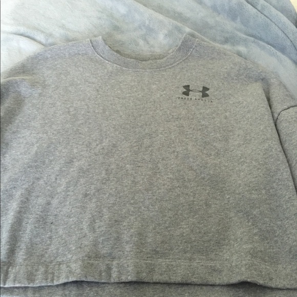 Women’s Under armor cropped crew neck - Picture 1 of 3